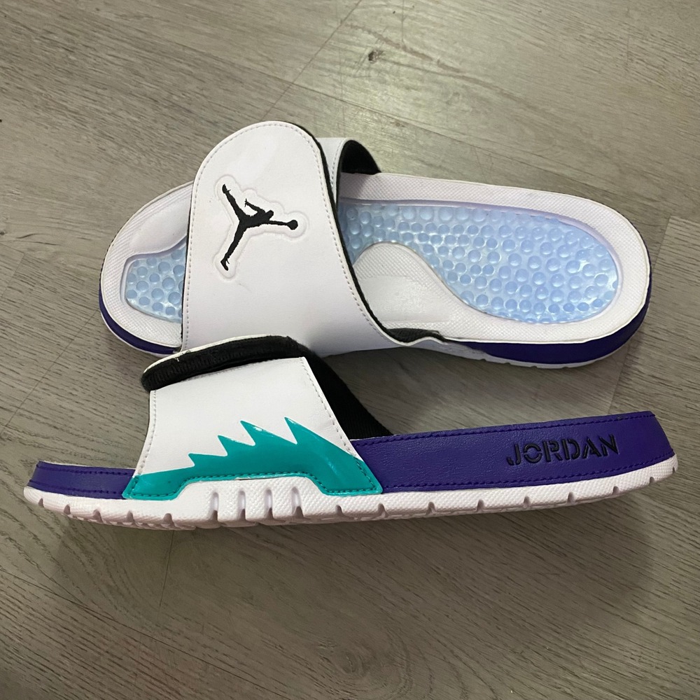 Jordan Hydro 5 Retro Slides Mens 8 White Purple Grape Sandals